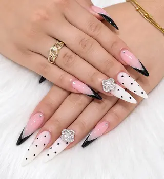 ネイル RINA Nailのネイルデザイン