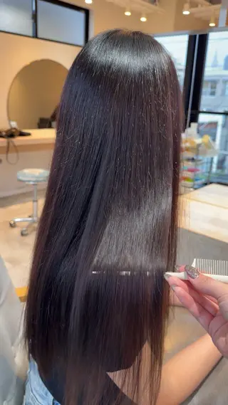 ロング 赤み消し･艶カラー ｜ZACC銀座はるかのヘアスタイル