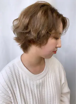 ショート カラー ヘアアレンジ 髙塚碧🇰🇷 韓国ヘア🎗️のヘアスタイル
