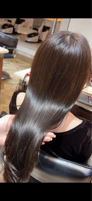 ロング カラー ご新規様限定 透明感カラーKANAのヘアスタイル