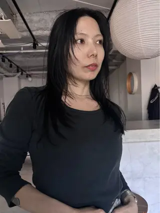 ロング Iwai sのヘアスタイル