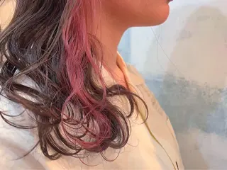 セミロング カラー カラーが上手い 辻悠月のヘアスタイル