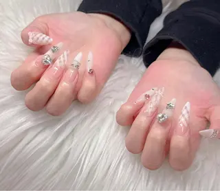 ネイル Lee Nailsのネイルデザイン