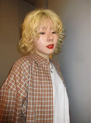 カラー Yaya ヤヤ / HACO+のヘアスタイル