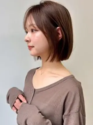 ショート カラー ヘアアレンジ ボブ/透明感ベージュ 🫧クルミ🌟のヘアスタイル