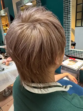 カラー 吉田 茂樹のヘアスタイル