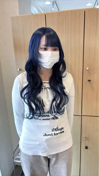 ロング ブリーチカラー HAZUKI🦖のヘアスタイル