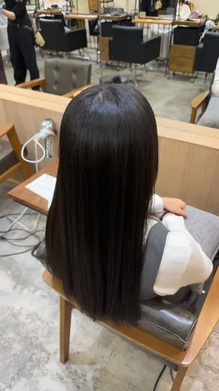 ロング 透明感カラー/ 縮毛矯正/ユズキのヘアスタイル