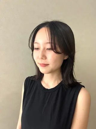 ミディアム 松本 凜那のヘアスタイル