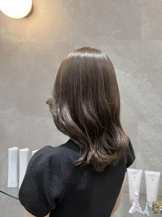 カラー 韓国ヘアケアブリーチ 莉奈のヘアスタイル