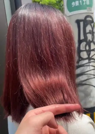 ミディアム カラー 横尾 歩のヘアスタイル