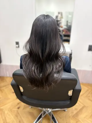 ロング カラー 小顔レイヤー/韓国/ 美髪矯正/艶カラーのヘアスタイル