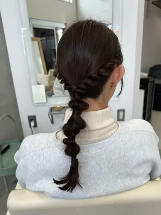 セミロング ヘアアレンジ さあや 【透け感/艶感】のヘアスタイル