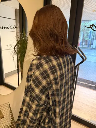 ミディアム カラー 渋谷 留菜のヘアスタイル
