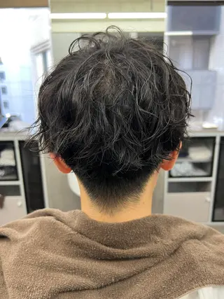 ミディアム カラー パーマ メンズ 垢抜け・メンズパーマ 津山祐紀のヘアスタイル