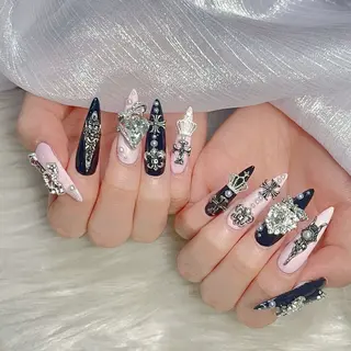 ネイル Lyna 池袋のネイルデザイン