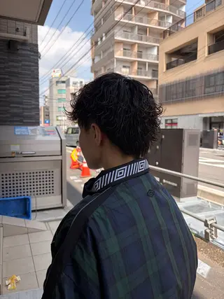 パーマ 荒井 茉凜のヘアスタイル