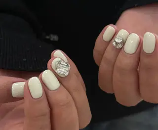 ネイル エリ🫧 nail池袋東口のネイルデザイン