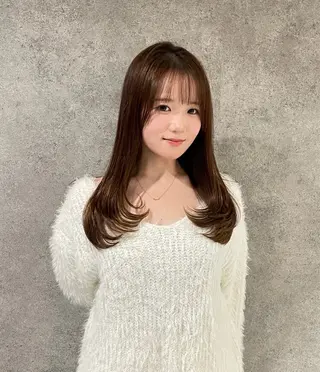 ロング カラー 紅都🫧 透明感水光カラーのヘアスタイル