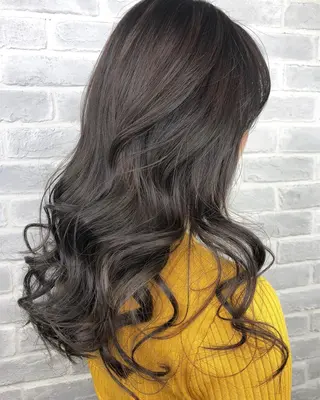 ロング カラー 【透明感、艶髪】西村 有司のヘアスタイル