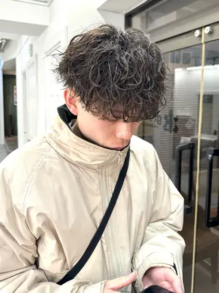 パーマ メンズ シャドウパーマ/ 波巻パーマYu-Kiのヘアスタイル