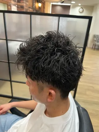 ショート メンズ パーマ／メンズ ／ピンパーマ/横山のヘアスタイル
