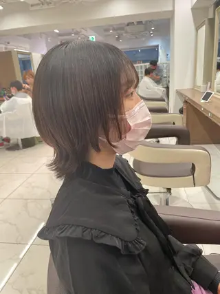 ミディアム カラー 渡部凌我 小顔ウルフ ハイトーンカラーのヘアスタイル