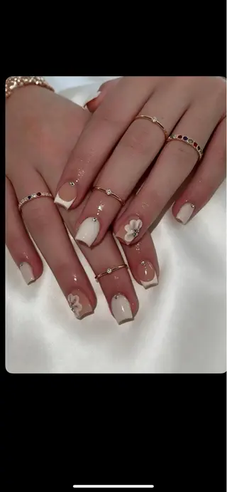 ネイル NiJi Nailsのネイルデザイン