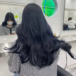 ロング カラー 暗髪🩶ラベンダー/ ブルー/ユウナ🤍のヘアスタイル