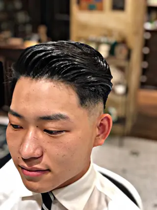 ショート メンズ 山﨑 愛也のヘアスタイル
