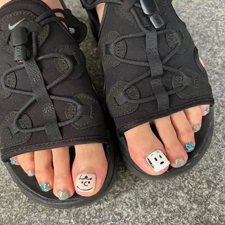 ネイル 長谷川 奈緒美のネイルデザイン