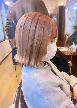 ショート カラー 女性目線でつくる ボブ縮毛矯正のヘアスタイル