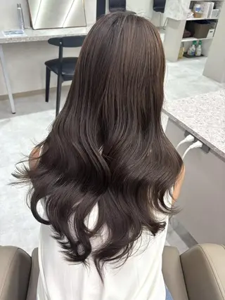 ロング カラー ヘアアレンジ 🫧透明感/ツヤ髪/ ベージュ いちご🍓のヘアスタイル