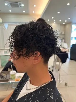 メンズ メンズ特化/メンズ パーマ/ハイトーンのヘアスタイル