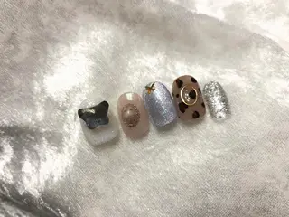 ネイル パラあり！フィルイン 美フォルムのネイルデザイン
