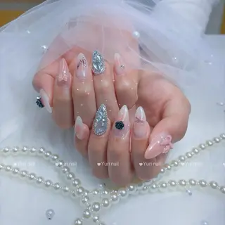 ネイル Yuri.nail studioのネイルデザイン