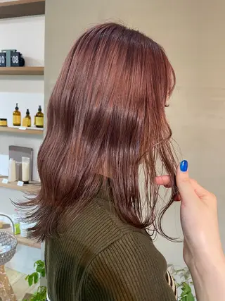 ミディアム カラー カジ エリナのヘアスタイル