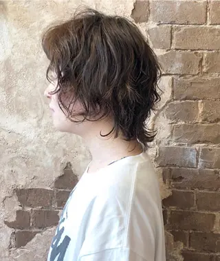 ショート カラー パーマ ブリーチ、パーマ 西部笑のヘアスタイル