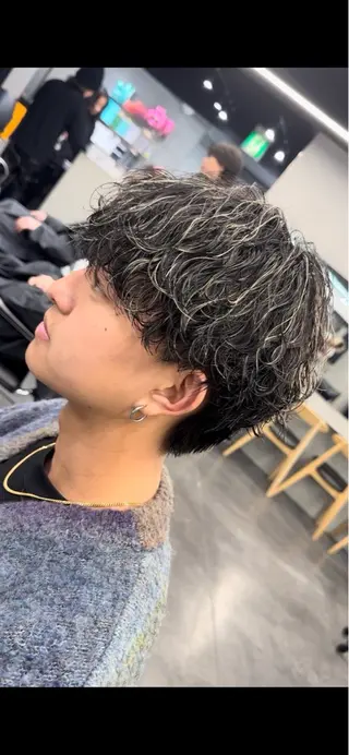 カラー パーマ メンズ fifth park 六反穂 龍介のヘアスタイル