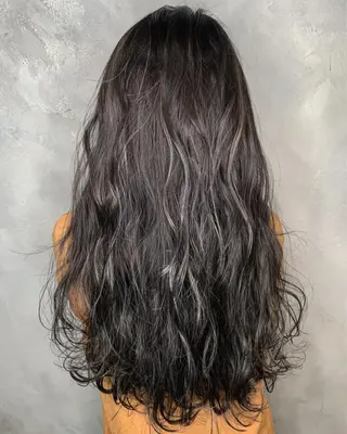 ロング カラー 沖縄東京2拠点美容師 mamicoのヘアスタイル