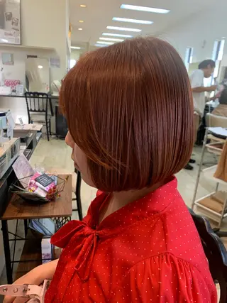 ショート カラー 荒島 由佳のヘアスタイル