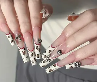 ネイル D-BEAUTY Nailsalonのネイルデザイン
