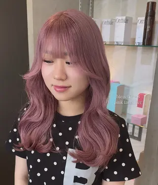 セミロング カラー 透明感/オリーブ ハイトーン×レイヤーのヘアスタイル