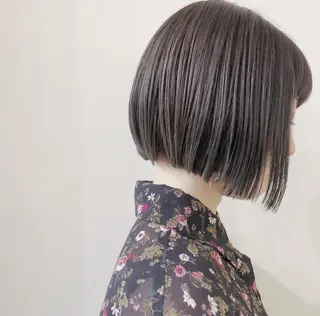 ミディアム カラー 奥野 紗弓のヘアスタイル