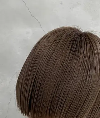 ショート カラー wakana/ 柔らかベージュカラーのヘアスタイル