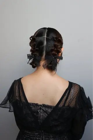 セミロング ヘアアレンジ AKO .のヘアスタイル