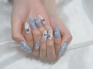 セミロング 中道 彩花のネイルデザイン