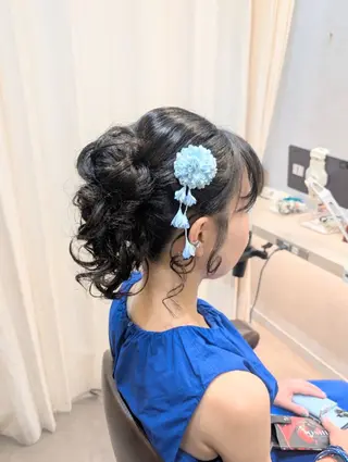 セミロング ヘアアレンジ koto💭 コトのヘアスタイル