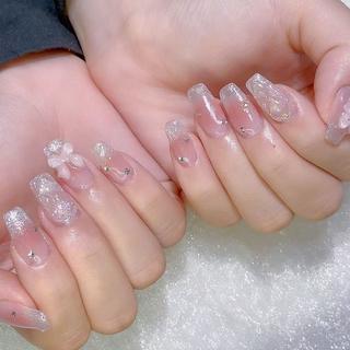 ネイル Queens テイのネイルデザイン