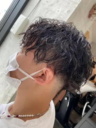 パーマ メンズ 似合う髪型見つけます AYAKAのヘアスタイル